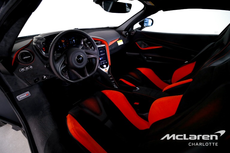 New-2025-McLaren-750S