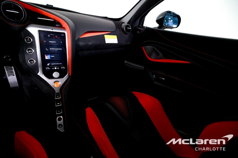 New-2025-McLaren-750S