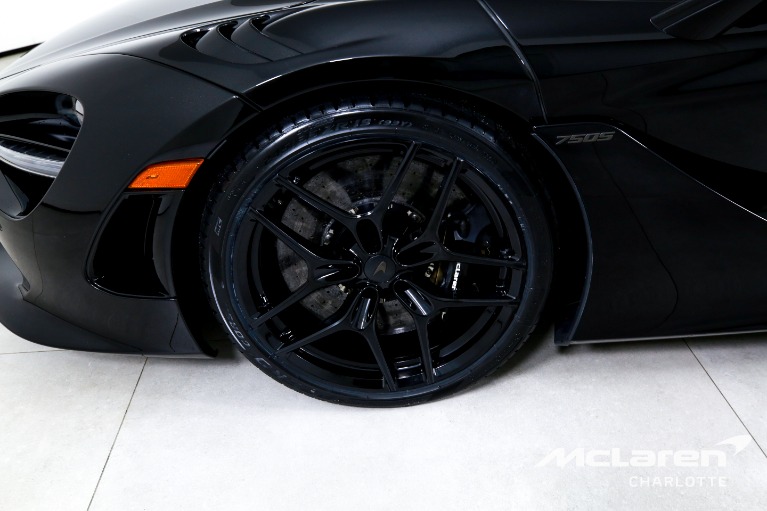 New-2025-McLaren-750S