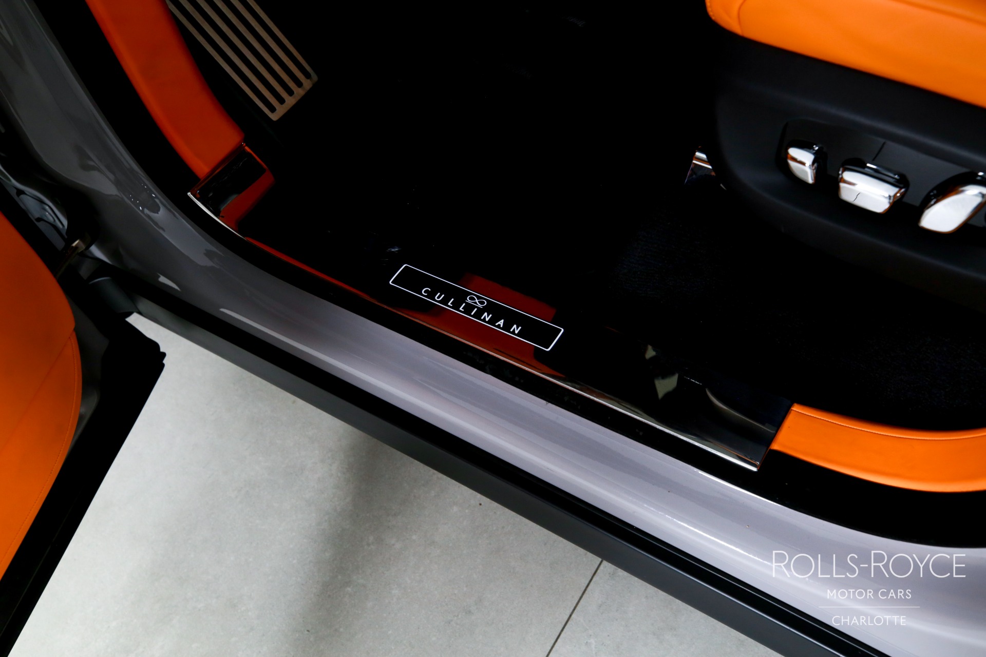 Used 2024 Rolls-Royce Black Badge Cullinan  | Charlotte, NC