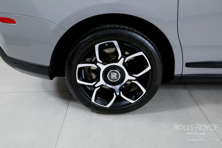 Used-2024-Rolls-Royce-Black-Badge-Cullinan