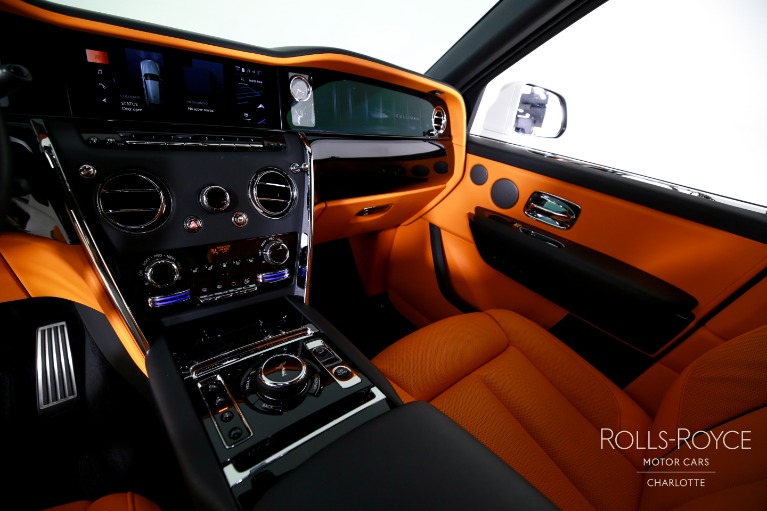 Used-2025-Rolls-Royce-Cullinan