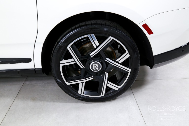 Used-2025-Rolls-Royce-Cullinan