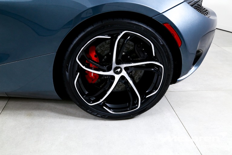 Used-2025-McLaren-750S