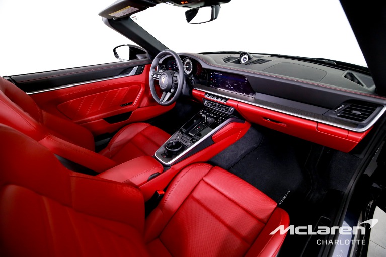 Used-2024-Porsche-911-Turbo