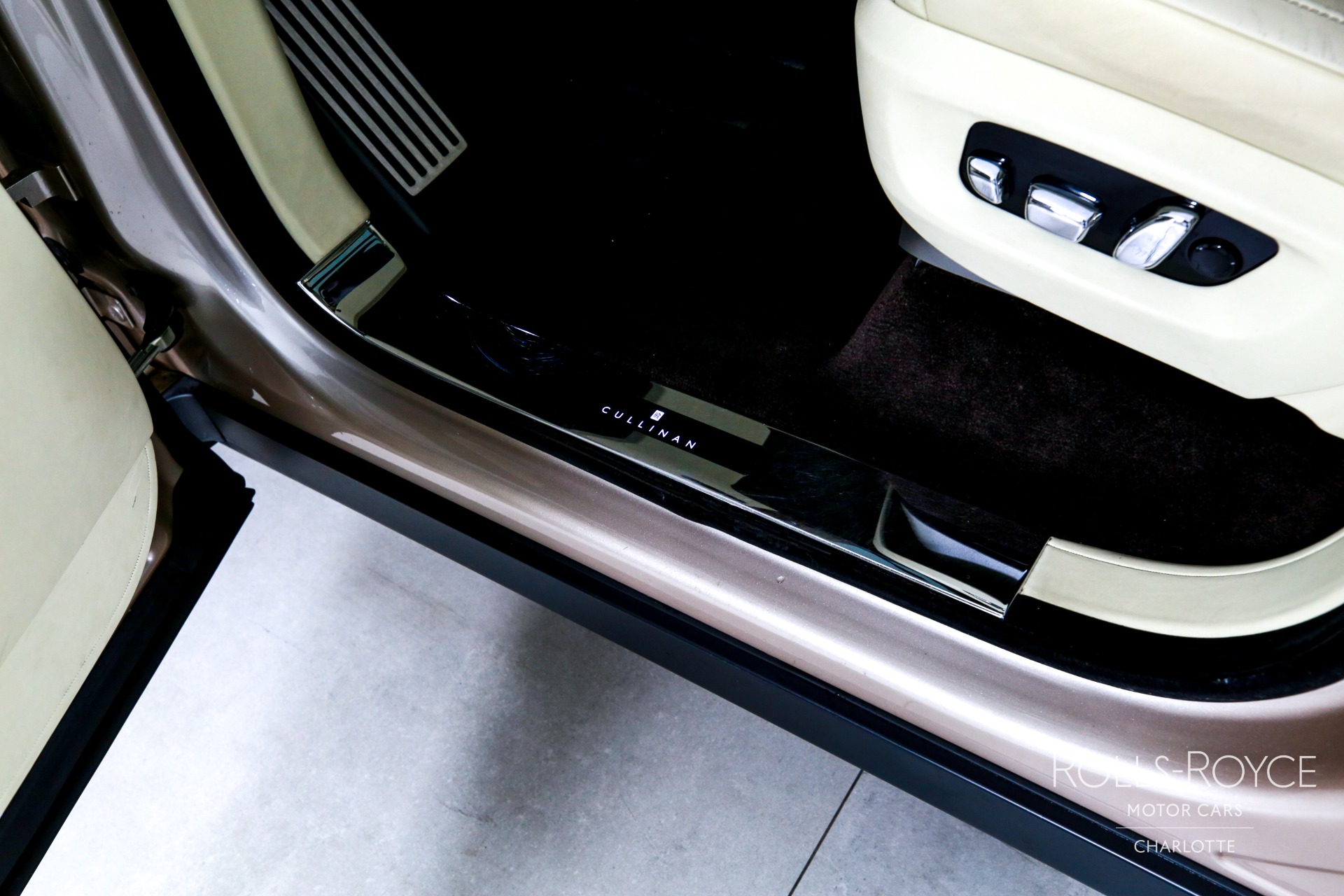 Used 2019 Rolls-Royce Cullinan  | Charlotte, NC