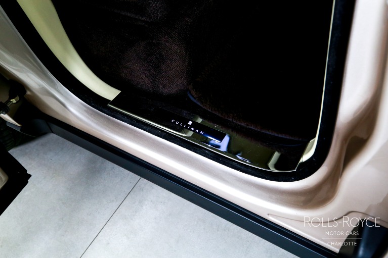 Used-2019-Rolls-Royce-Cullinan