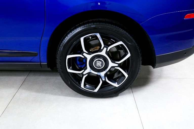 Used-2021-Rolls-Royce-Black-Badge-Cullinan