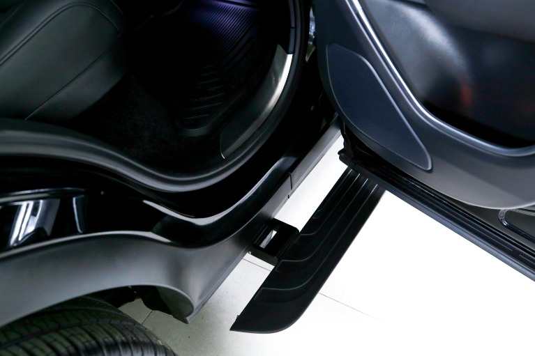 Used-2023-Land-Rover-Range-Rover-P530-SE