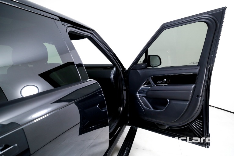 Used-2023-Land-Rover-Range-Rover-P530-SE