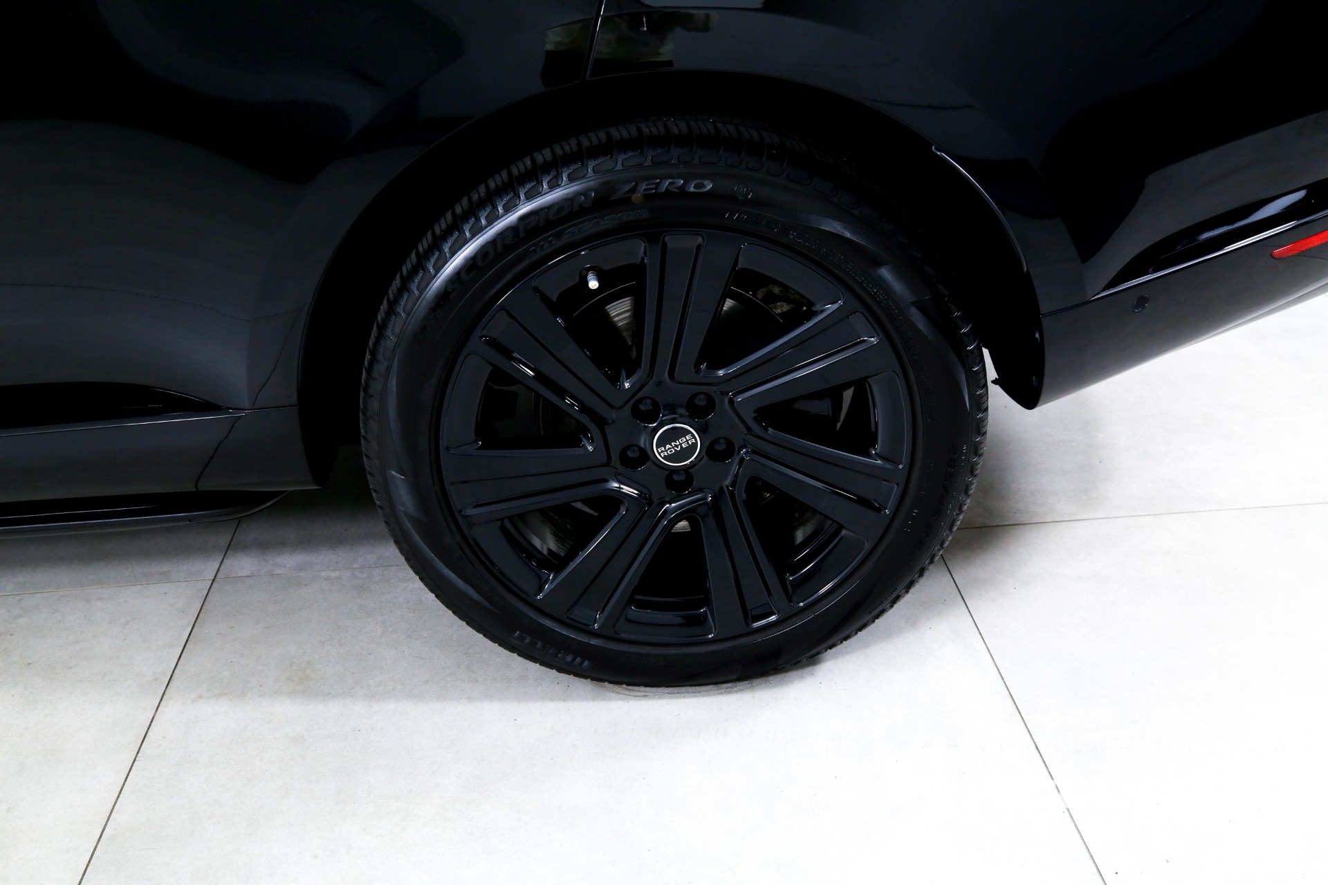 Used 2023 Land Rover Range Rover P530 SE | Charlotte, NC