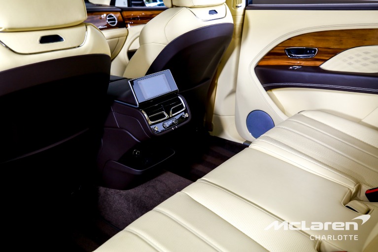 Used-2023-Bentley-Bentayga-EWB-Azure-V8