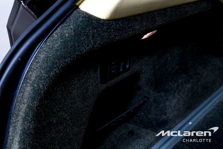 Used-2023-Bentley-Bentayga-EWB-Azure-V8