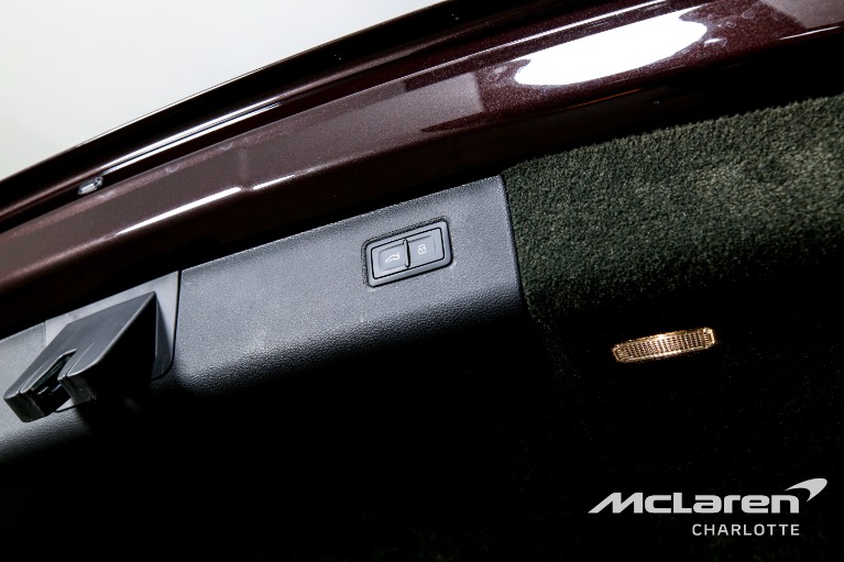 Used-2023-Bentley-Bentayga-EWB-Azure-V8