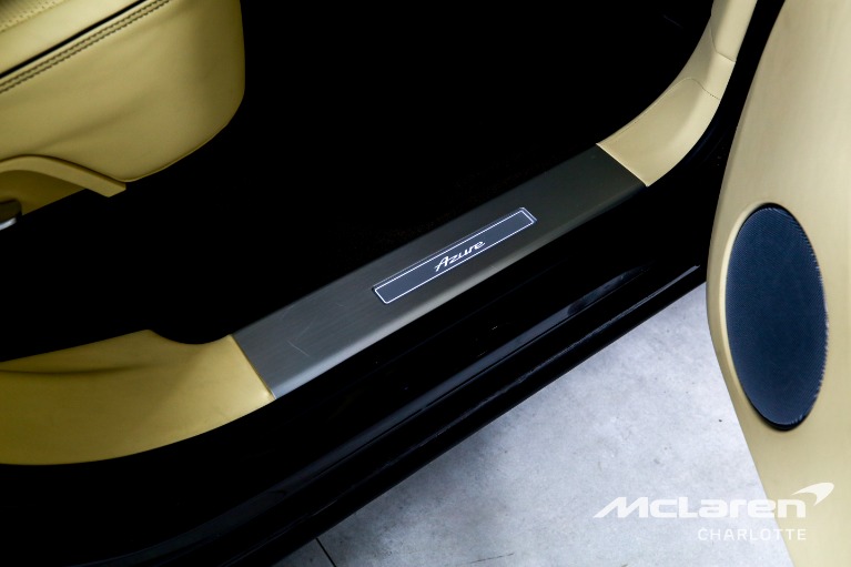 Used-2023-Bentley-Bentayga-EWB-Azure-V8