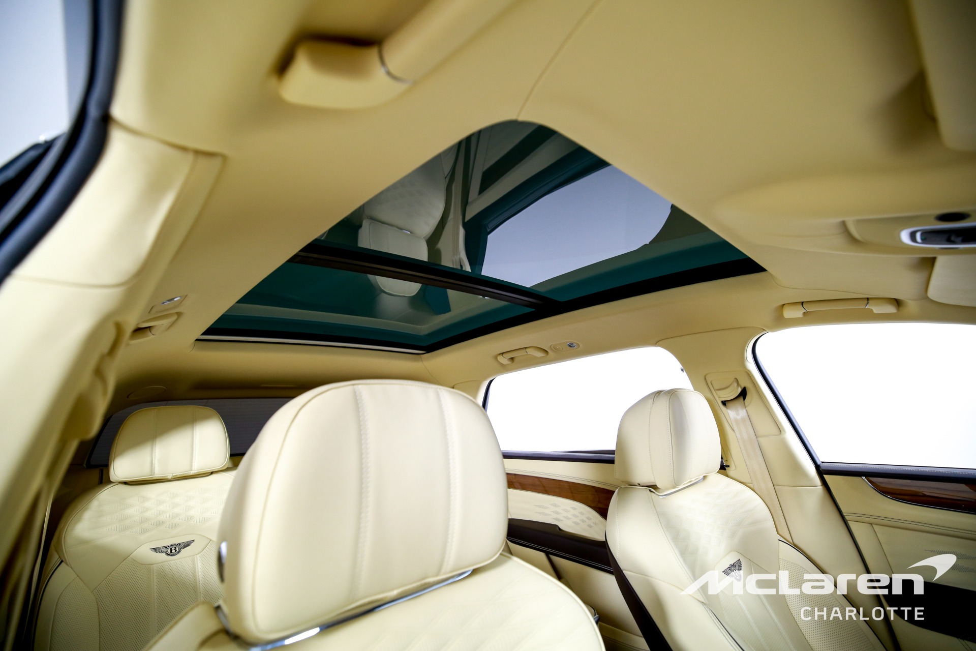 Used 2023 Bentley Bentayga EWB Azure V8 | Charlotte, NC