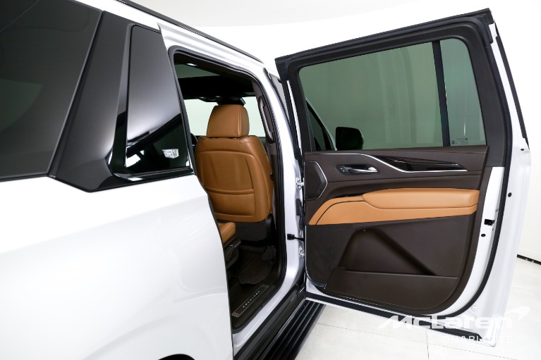 Used-2022-Cadillac-Escalade-ESV-Sport