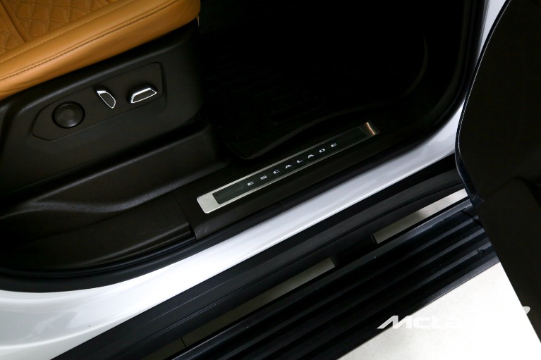 Used-2022-Cadillac-Escalade-ESV-Sport