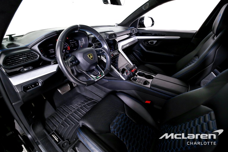 Used-2021-Lamborghini-Urus