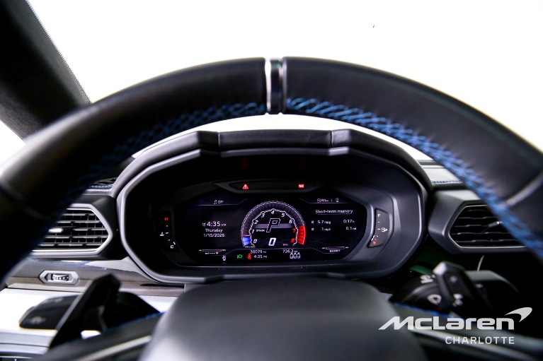 Used-2021-Lamborghini-Urus