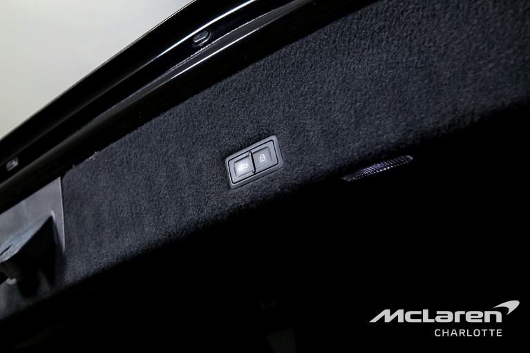 Used-2021-Lamborghini-Urus