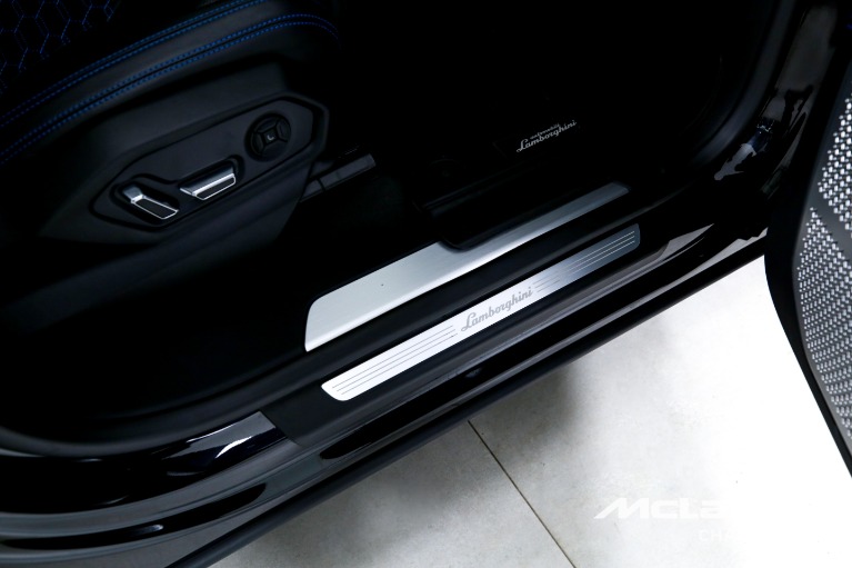 Used-2021-Lamborghini-Urus