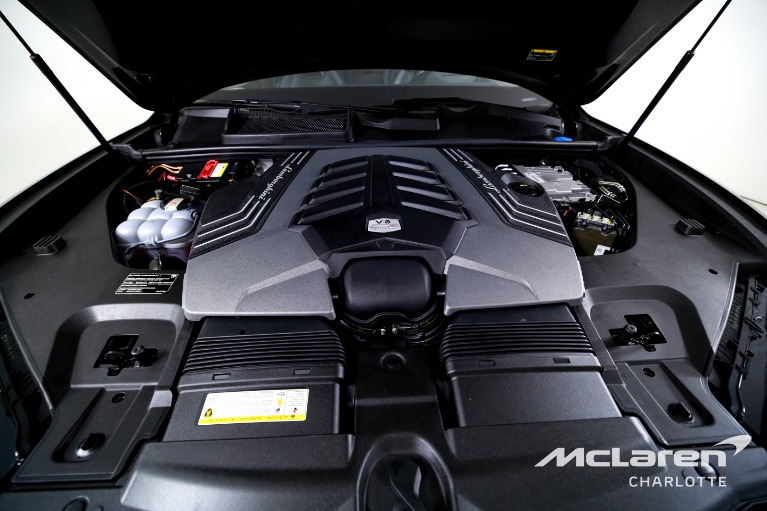 Used-2021-Lamborghini-Urus