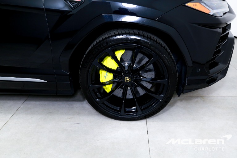 Used-2021-Lamborghini-Urus