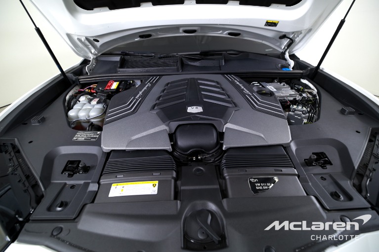 Used-2022-Lamborghini-Urus