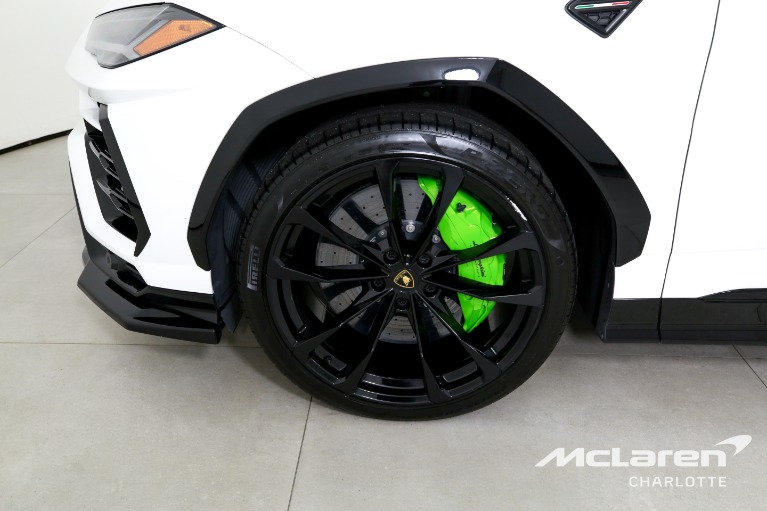 Used-2022-Lamborghini-Urus