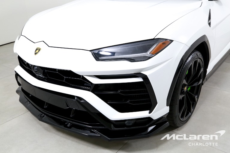 Used-2022-Lamborghini-Urus