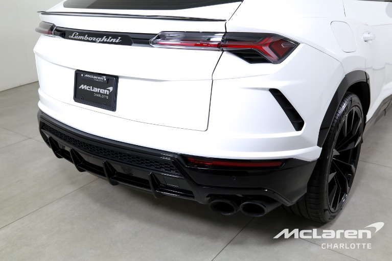 Used-2022-Lamborghini-Urus