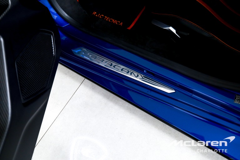 Used-2024-Lamborghini-Huracan-Tecnica