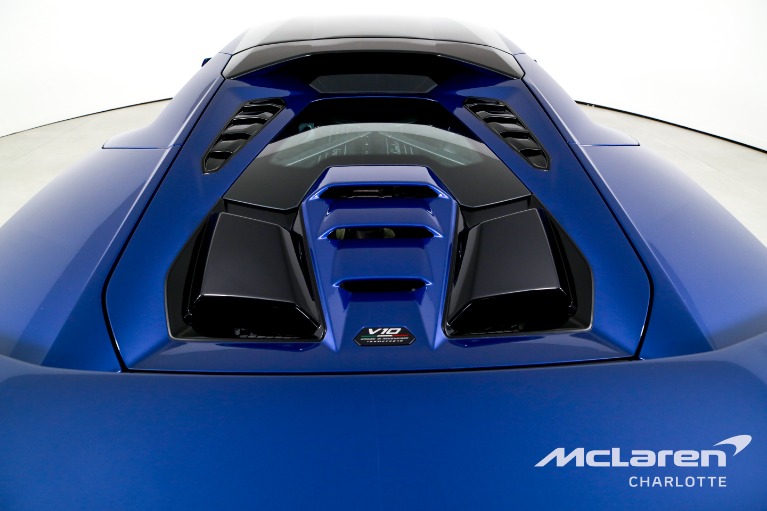 Used-2024-Lamborghini-Huracan-Tecnica