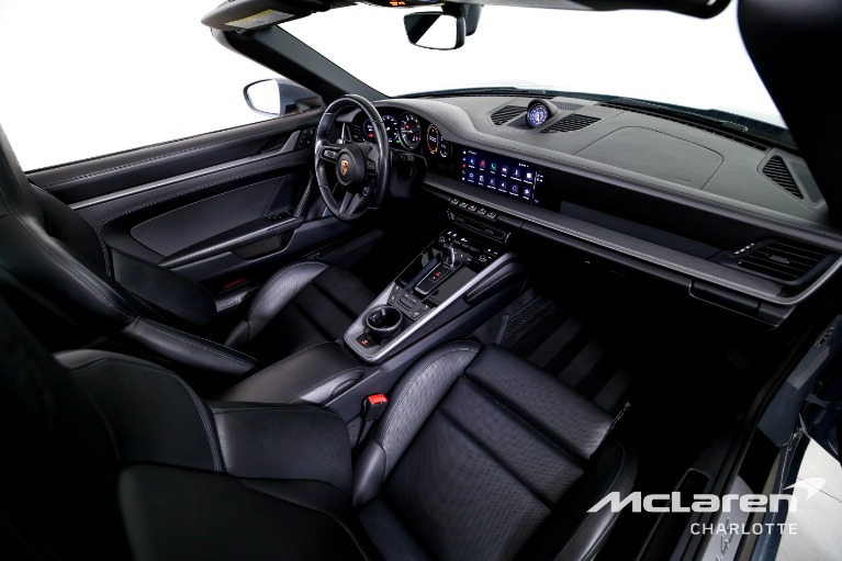 Used-2023-Porsche-911-Targa-4S