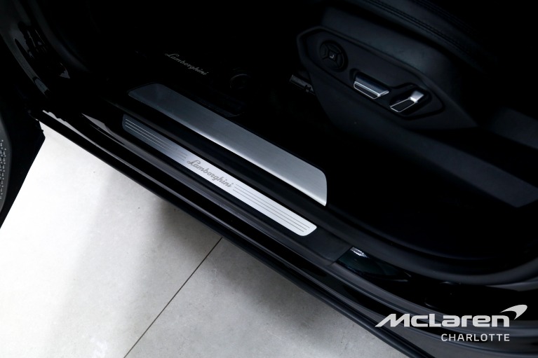 Used-2019-Lamborghini-Urus