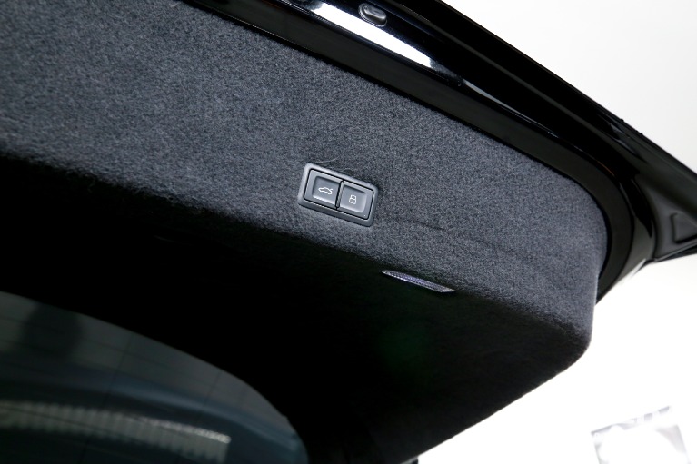 Used-2019-Lamborghini-Urus