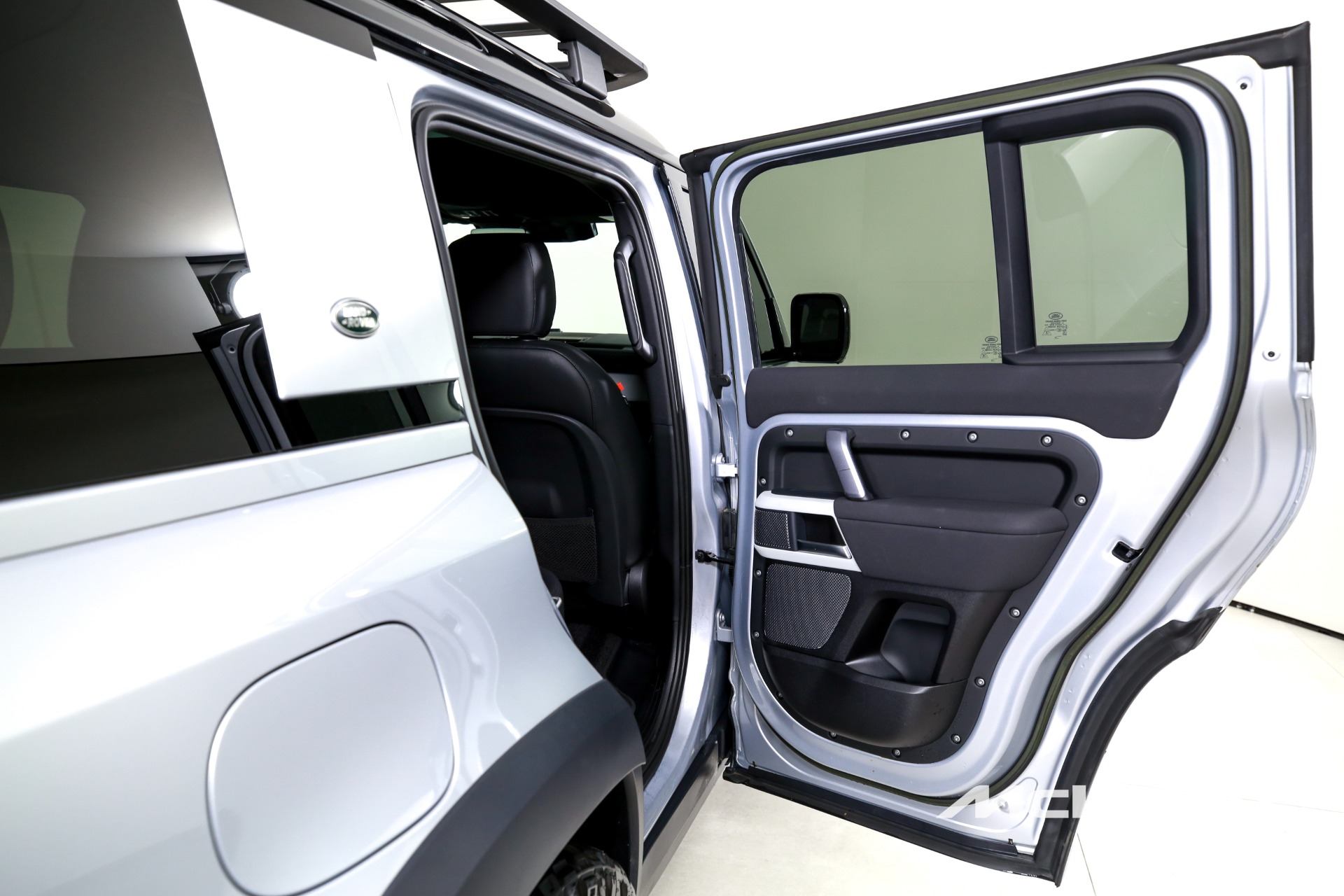 Used 2023 Land Rover Defender 110 X-Dynamic SE | Charlotte, NC