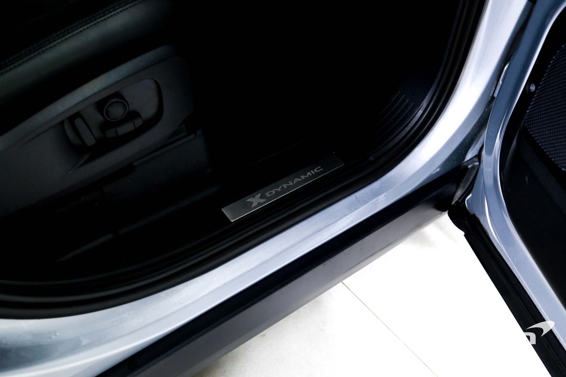 Used 2023 Land Rover Defender 110 X-Dynamic SE | Charlotte, NC