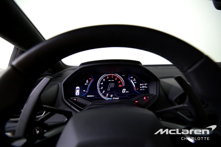 Used-2022-Lamborghini-Huracan-EVO