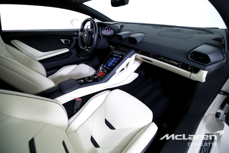 Used-2022-Lamborghini-Huracan-EVO