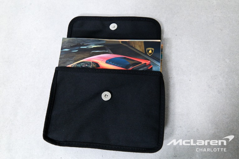 Used-2022-Lamborghini-Huracan-EVO