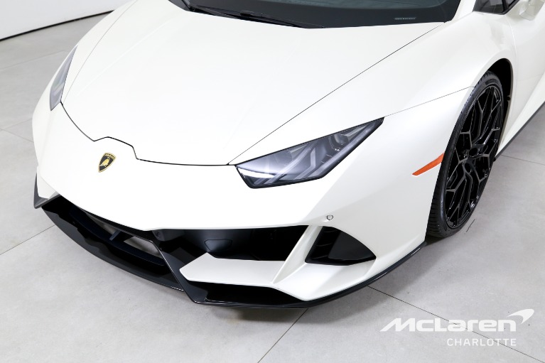 Used-2022-Lamborghini-Huracan-EVO
