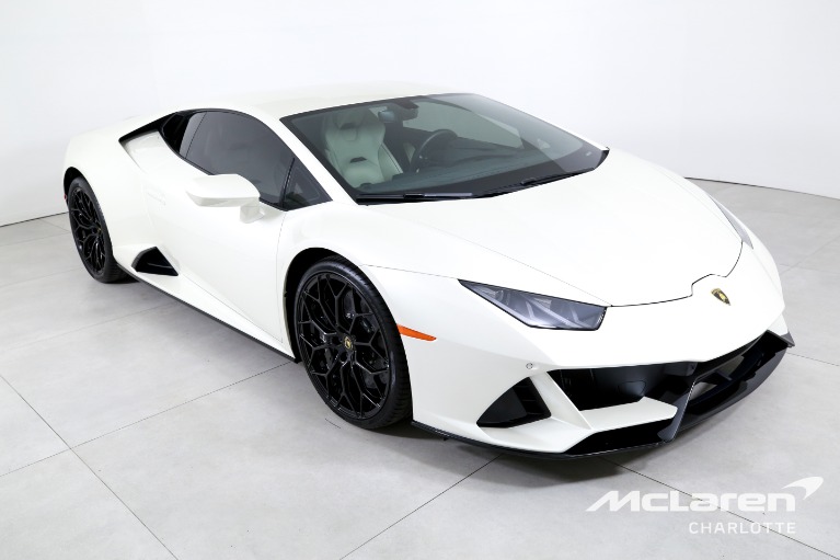 Used-2022-Lamborghini-Huracan-EVO