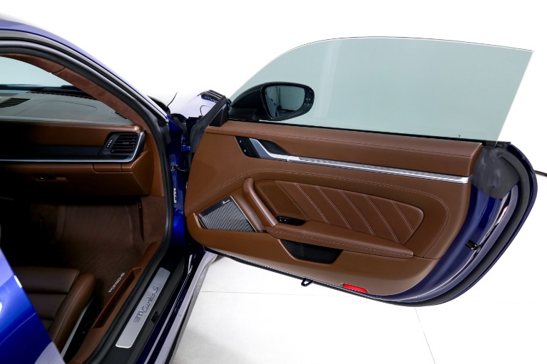 Used-2022-Porsche-911-Turbo-S