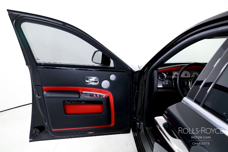 Used-2019-Rolls-Royce-Ghost