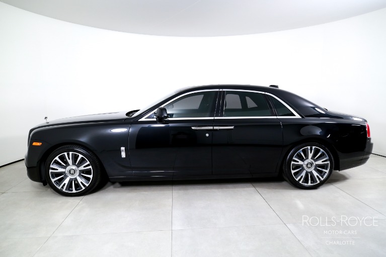 Used-2019-Rolls-Royce-Ghost