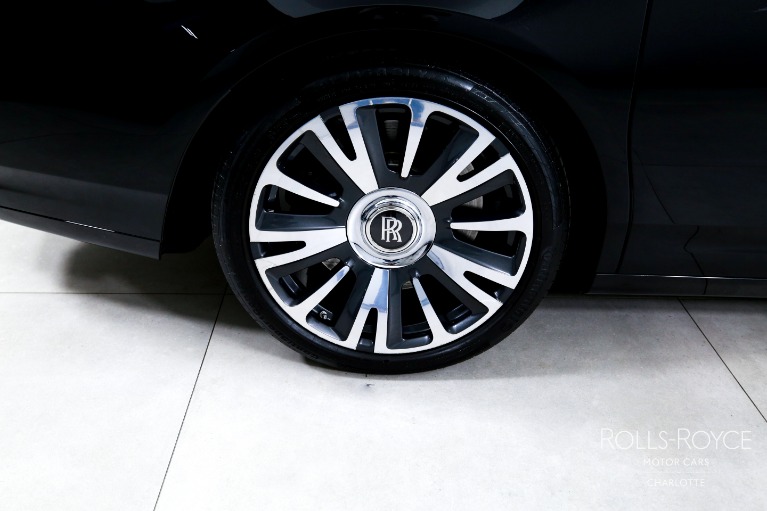 Used-2019-Rolls-Royce-Ghost