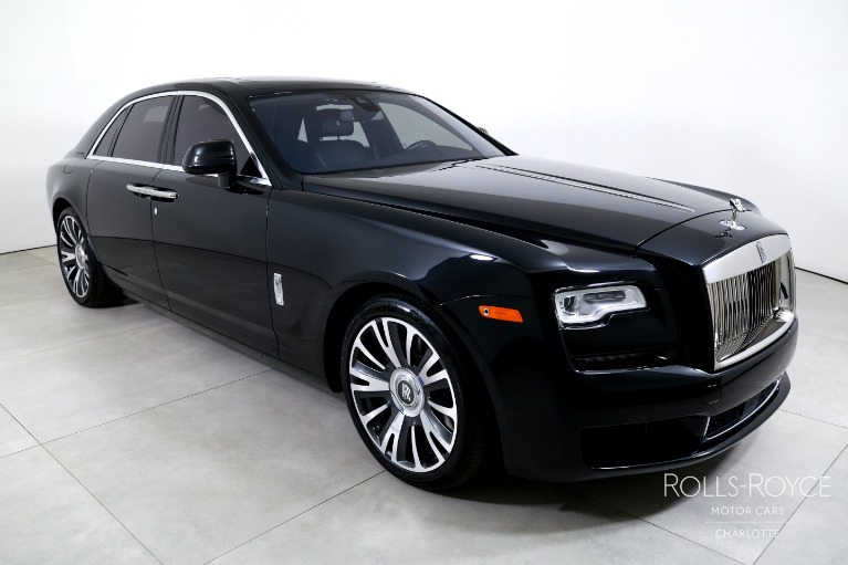 Used-2019-Rolls-Royce-Ghost