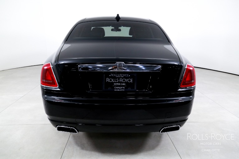 Used-2019-Rolls-Royce-Ghost